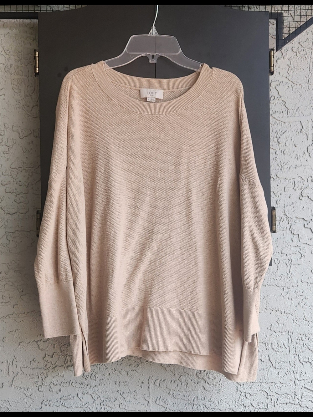 Women's LOFT Outlet Light Beige Crewneck Sweater - Relaxed Boxy Fit Size Small
